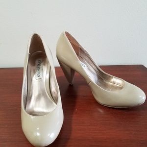 Steve Madden pumps